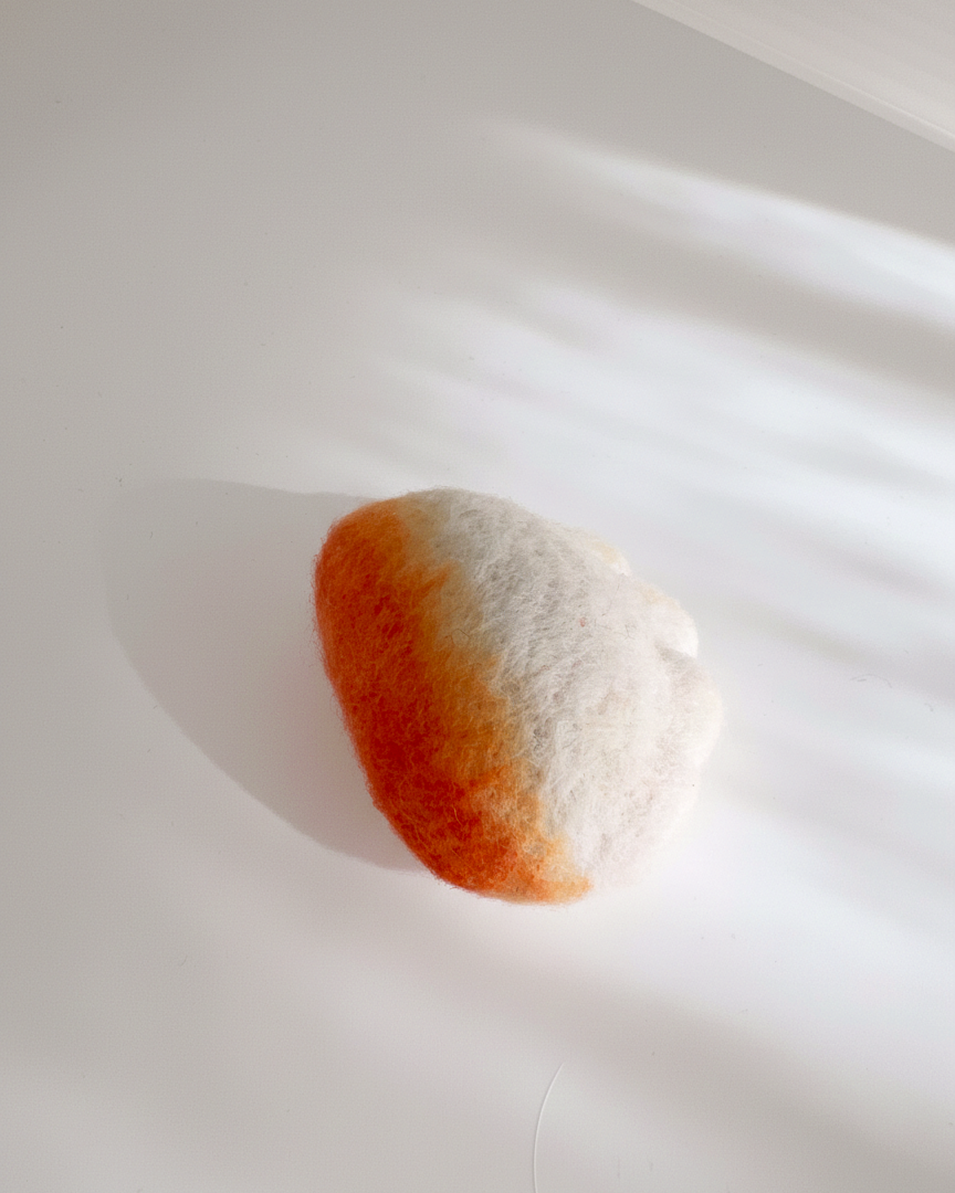 Handmade fried dumpling wool magnet inspired by jianjiao, needle-felted with soft texture