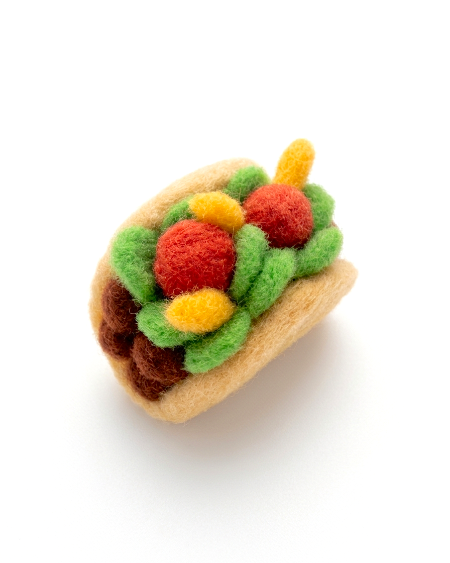 Handmade wool felt beef taco fridge magnet, 5 cm mini taco refrigerator decor