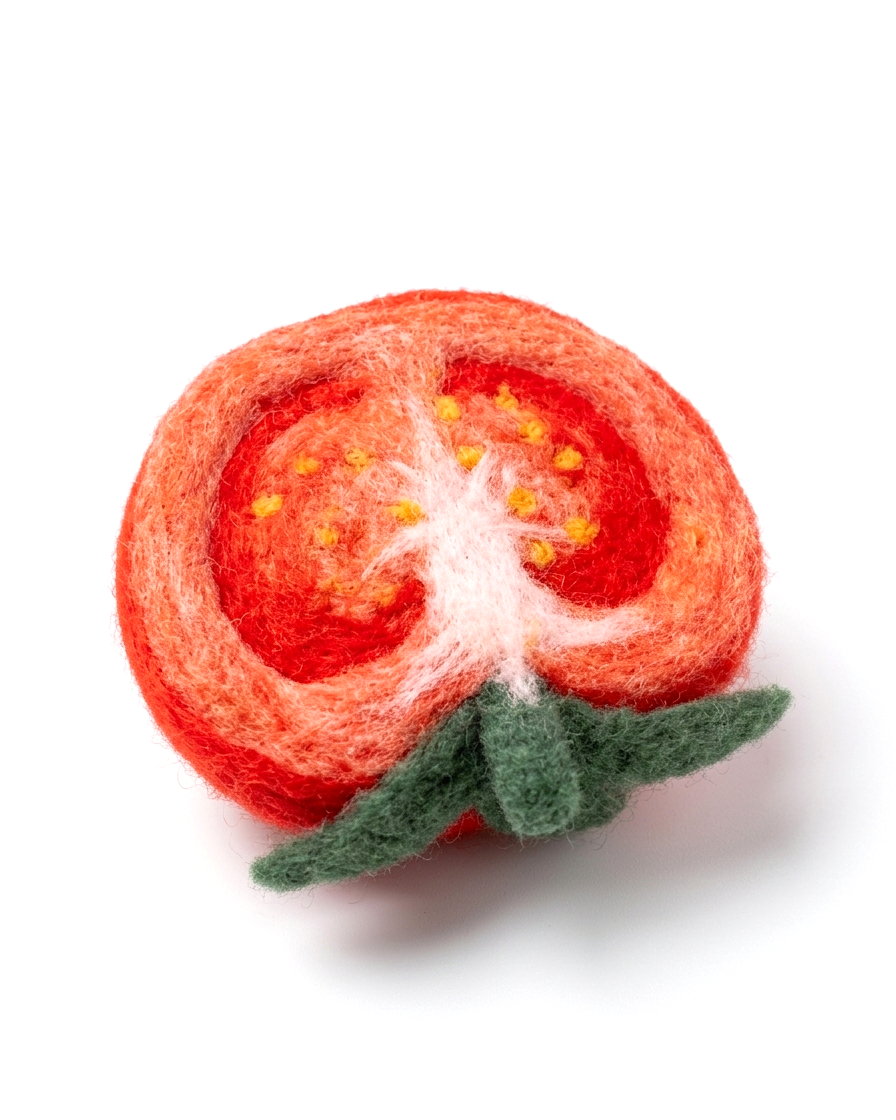 Handmade wool felt tomato slice fridge magnet, 6 cm red vegetable refrigerator decor